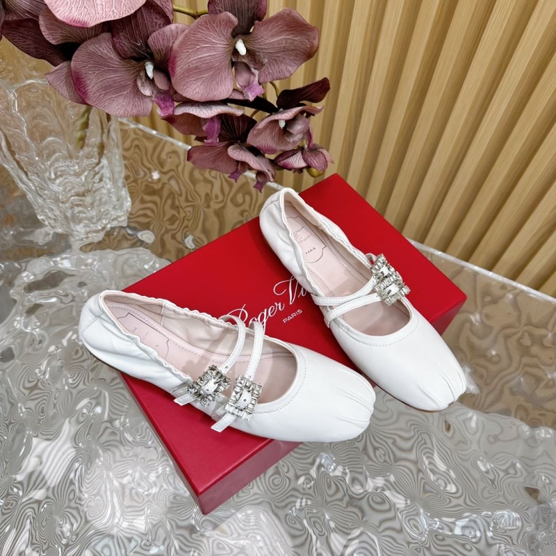 Roger Vivier flat shoes